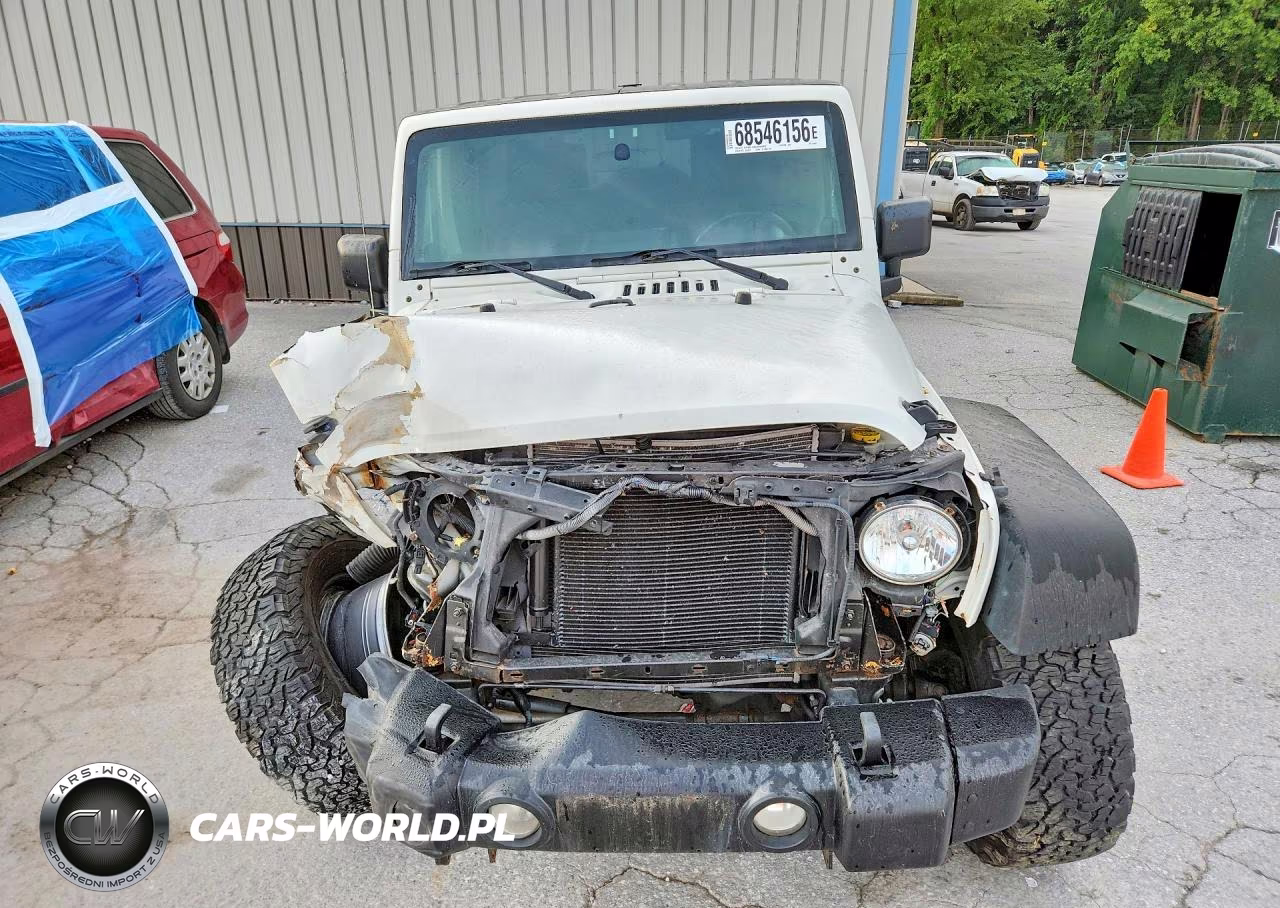 2010 Jeep Wrangler Unlimited Sport VIN:1J4BA3H19AL105022 - 5
