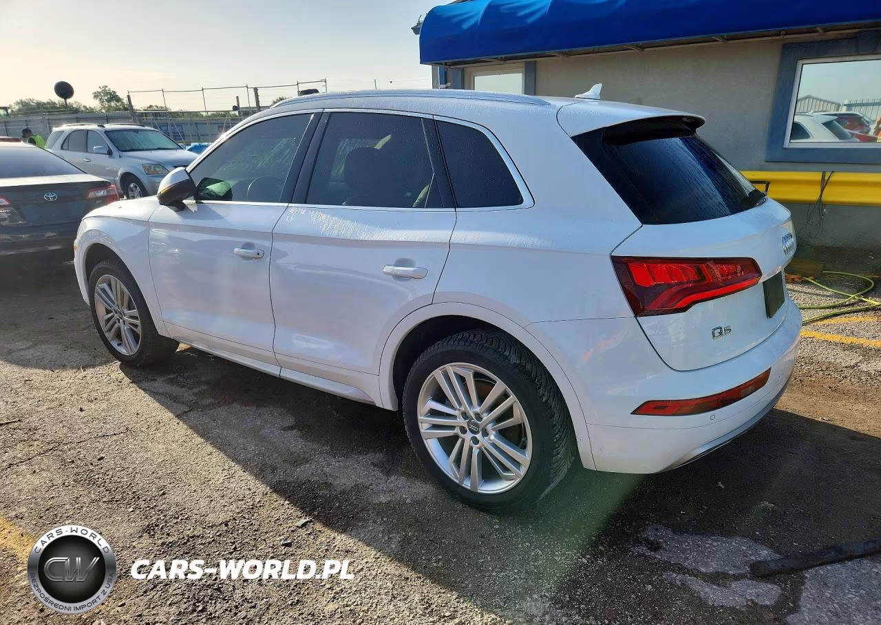 2018 Audi Q5 Prestige VIN:WA1CNAFY0J2059826 - 2