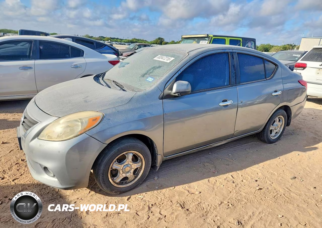 2012 Nissan Versa 1.6 S