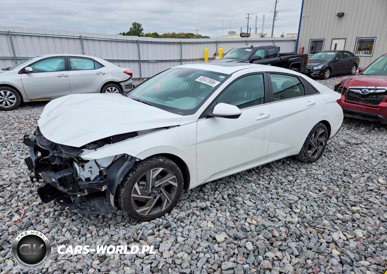 2025 Hyundai Elantra Sel