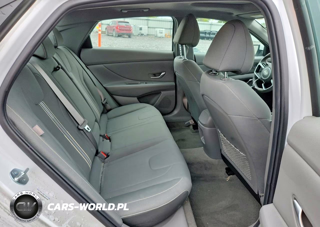 2025 Hyundai Elantra Sel VIN:KMHLS4DG2SU901738 - 10
