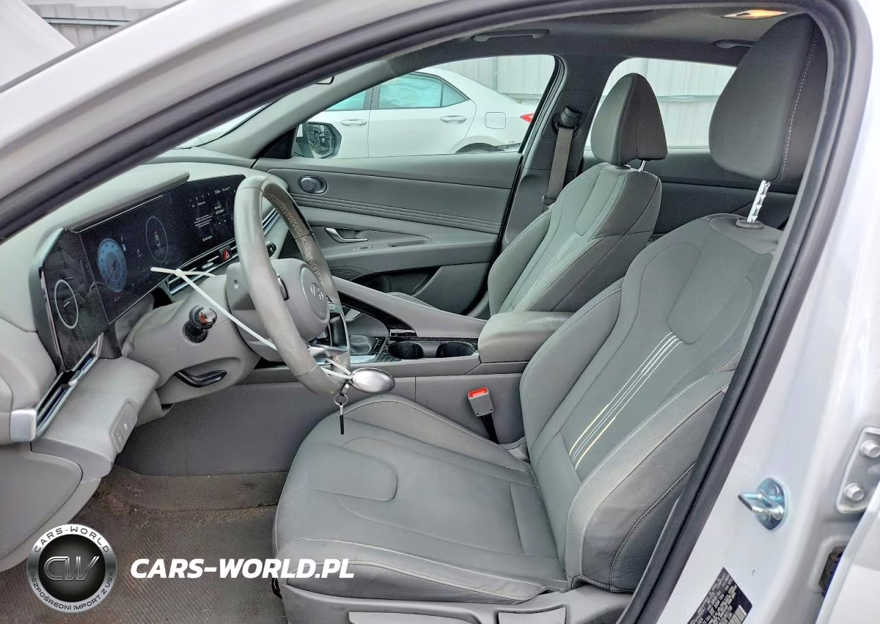 2025 Hyundai Elantra Sel VIN:KMHLS4DG2SU901738 - 7