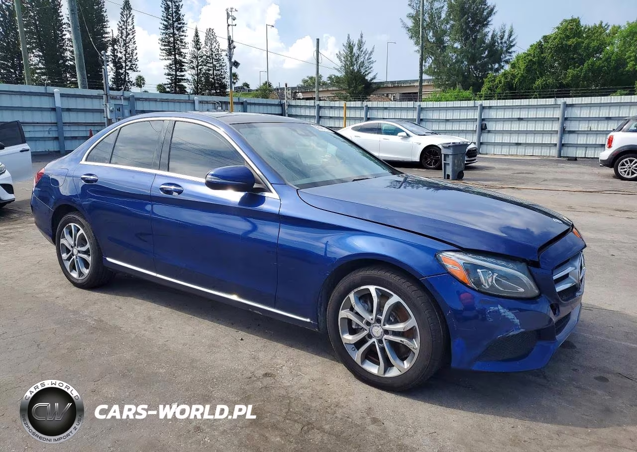 2017 Mercedes-Benz C 300 4Matic VIN:55SWF4KB6HU204800 - 4