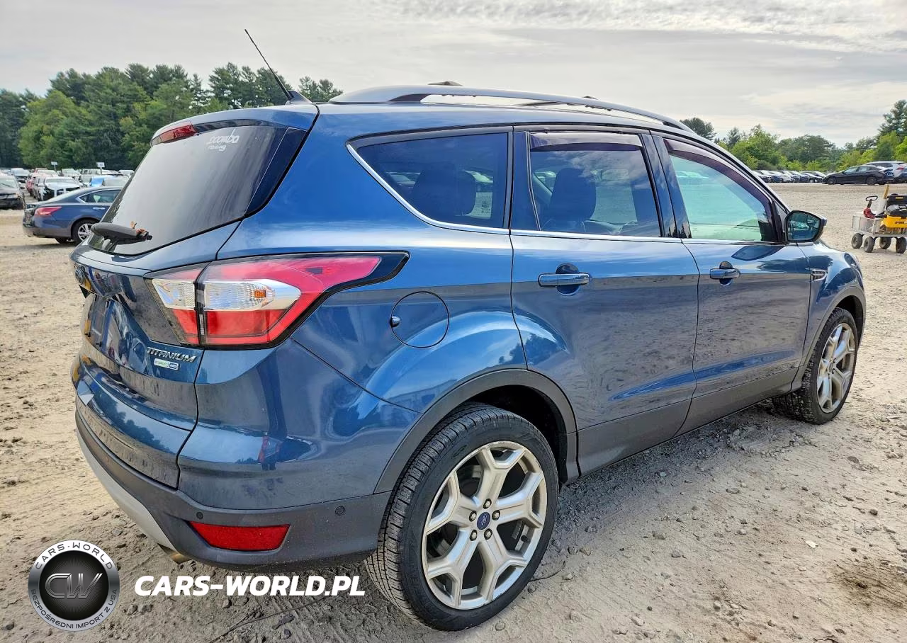 2018 Ford Escape Titanium VIN:1FMCU9J95JUB92475 - 3