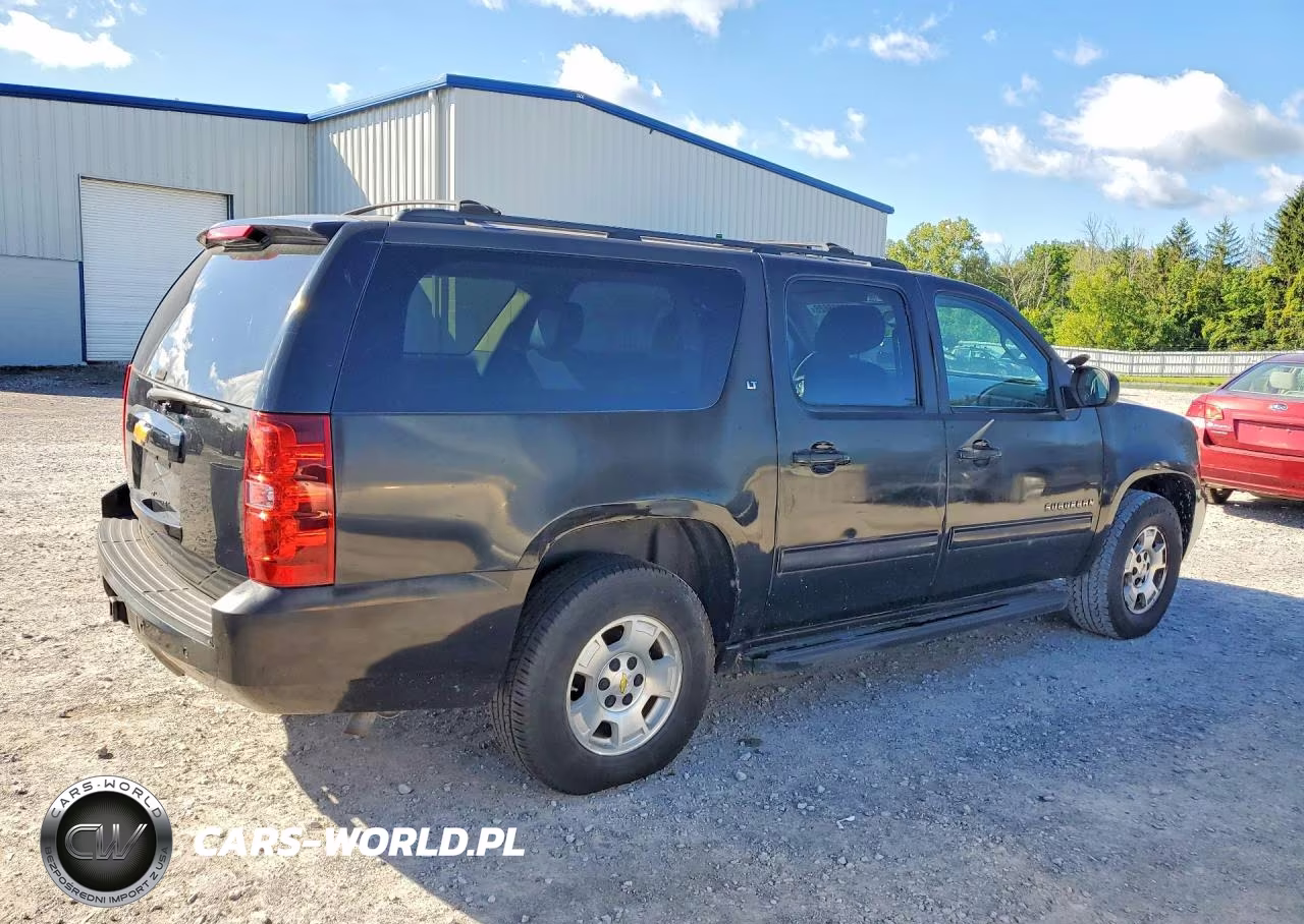 2013 Chevrolet Suburban C1500 Lt VIN:1GNSCJE09DR358947 - 3