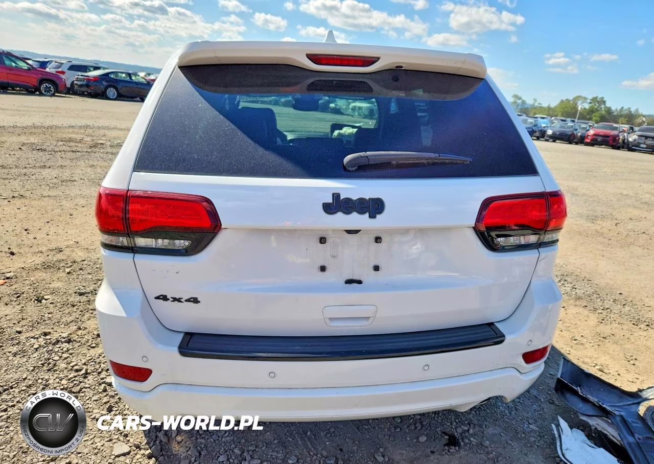 2017 Jeep Grand Cherokee Laredo VIN:1C4RJFAG6HC767820 - 6