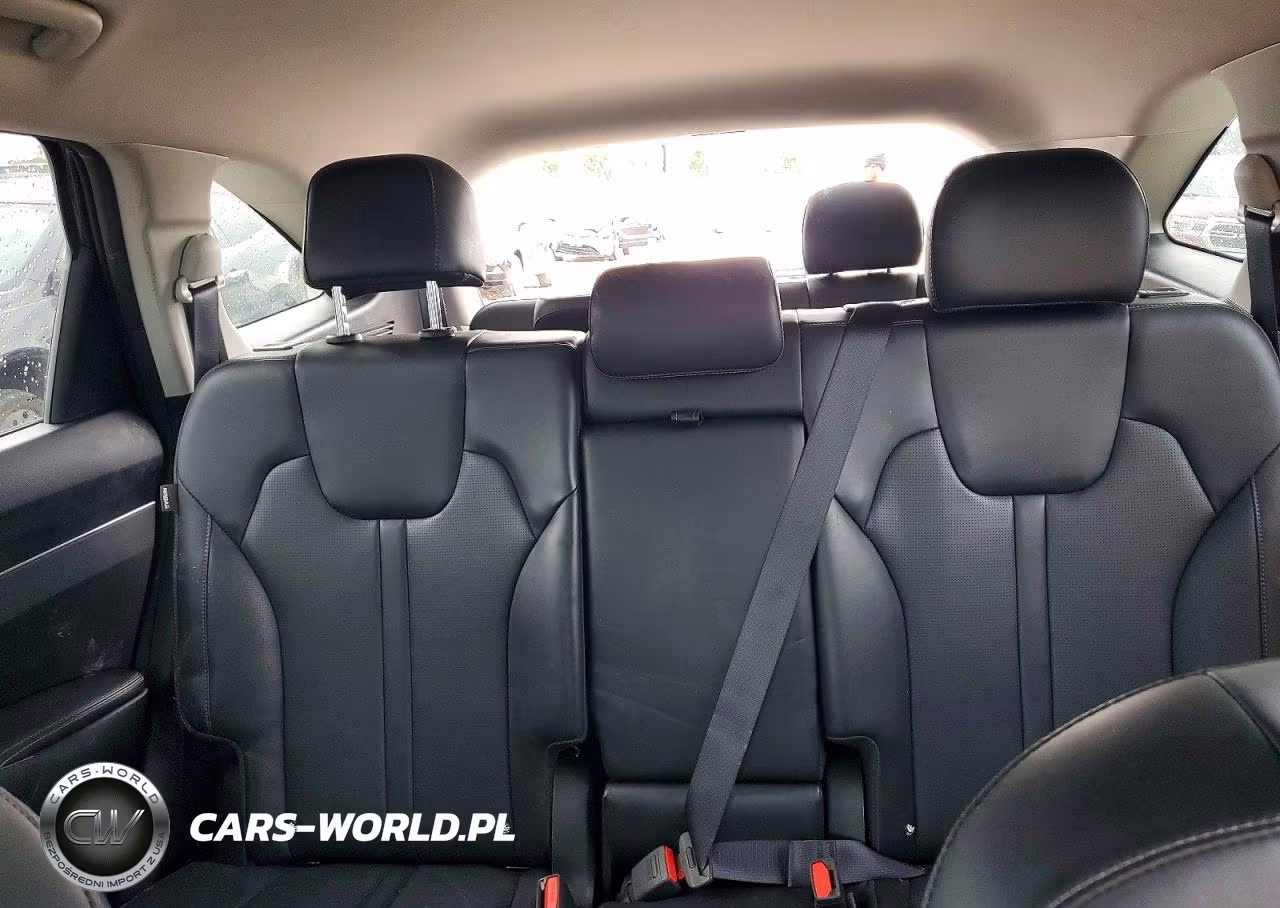2024 Kia Sorento S VIN:5XYRLDJCXRG285716 - 10