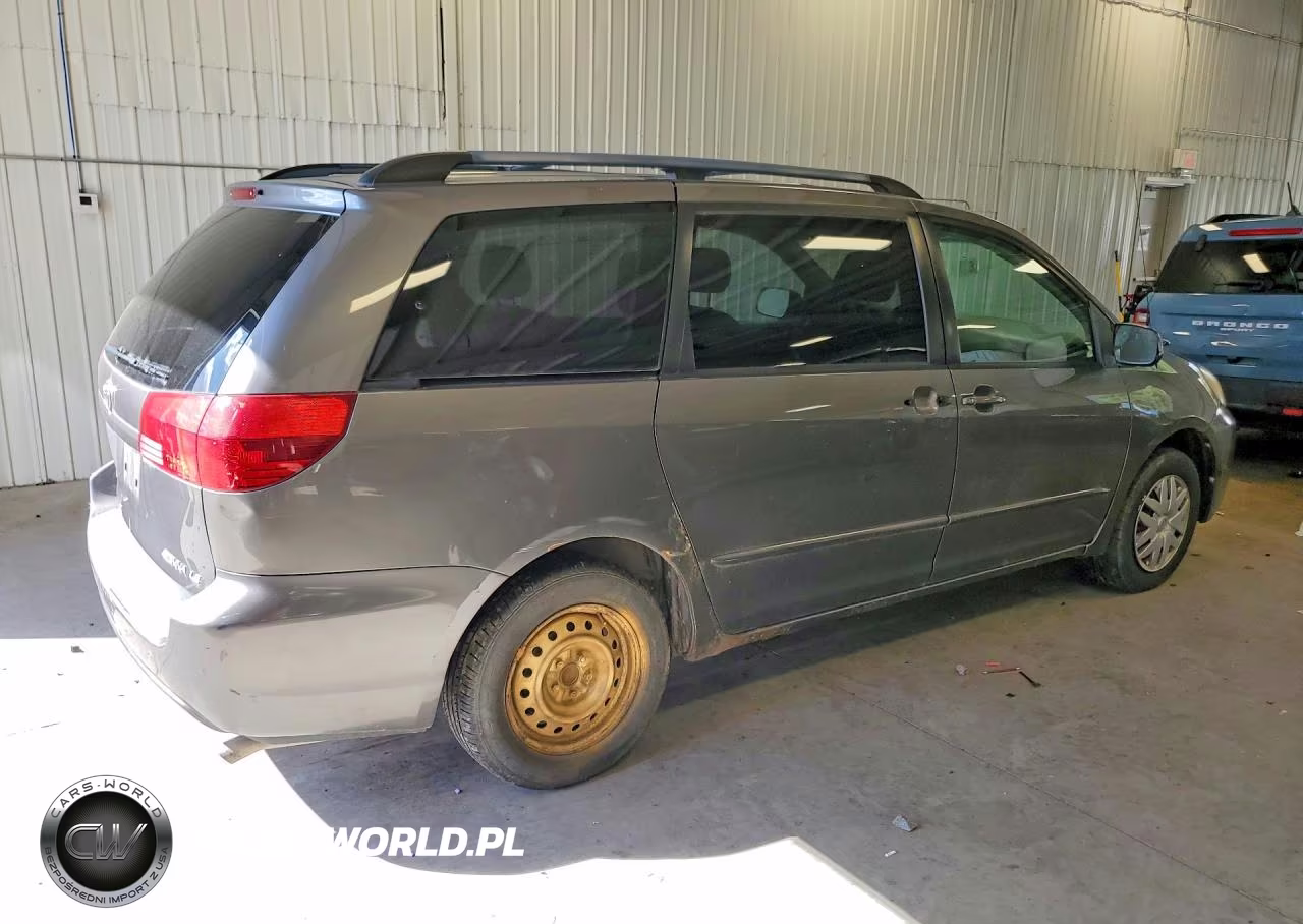 2005 Toyota Sienna Le 7 Passenger VIN:5TDZA23C35S365136 - 3