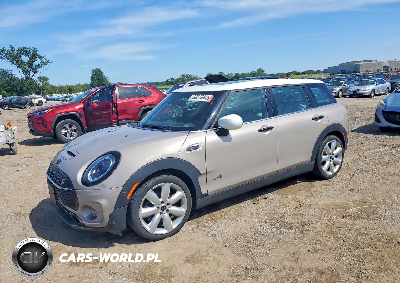 2022 Mini Cooper S Clubman All4 – zdjęcie 1 z 12