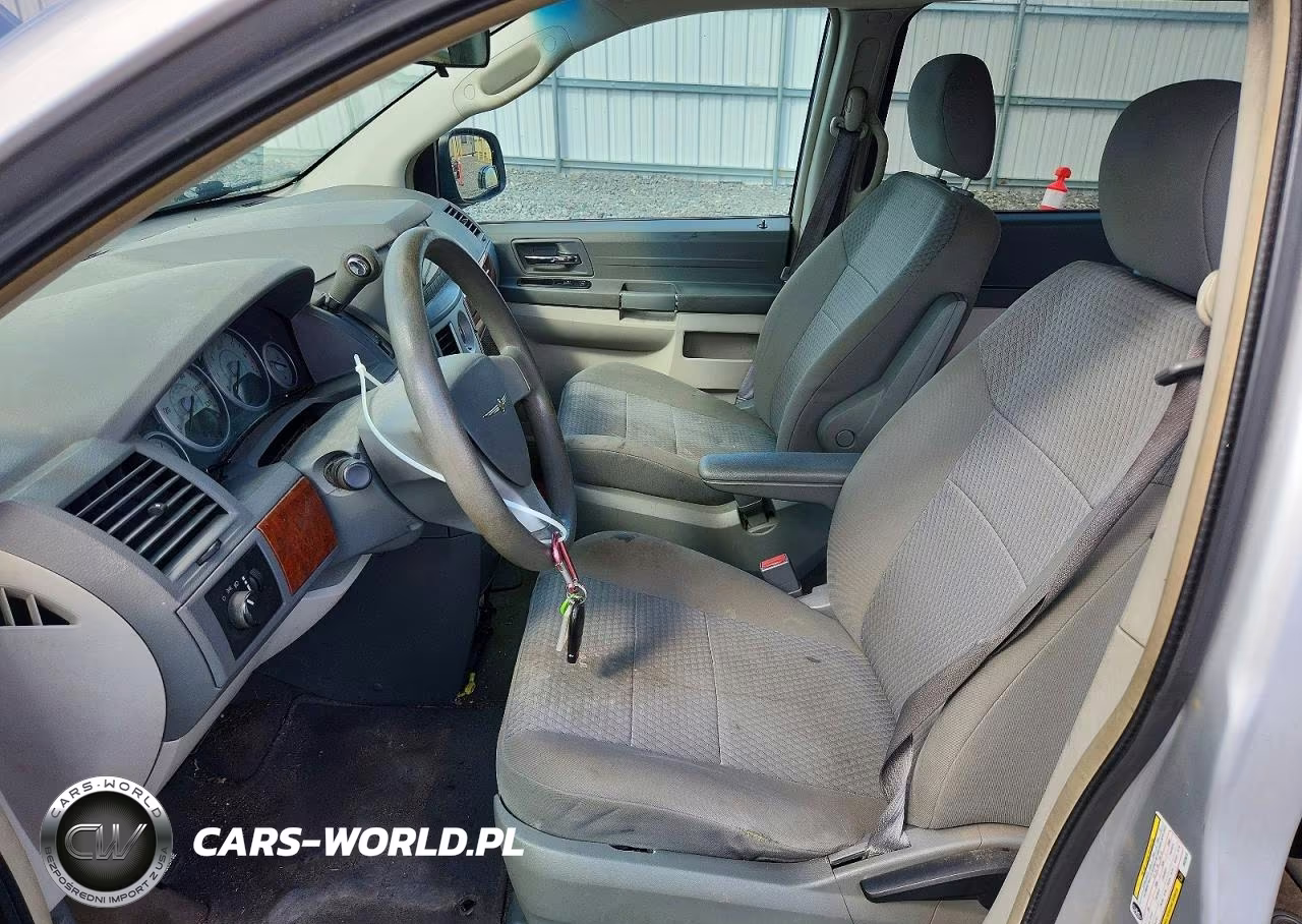 2009 Chrysler Town & Country Lx VIN:2A8HR44E59R526870 - 7