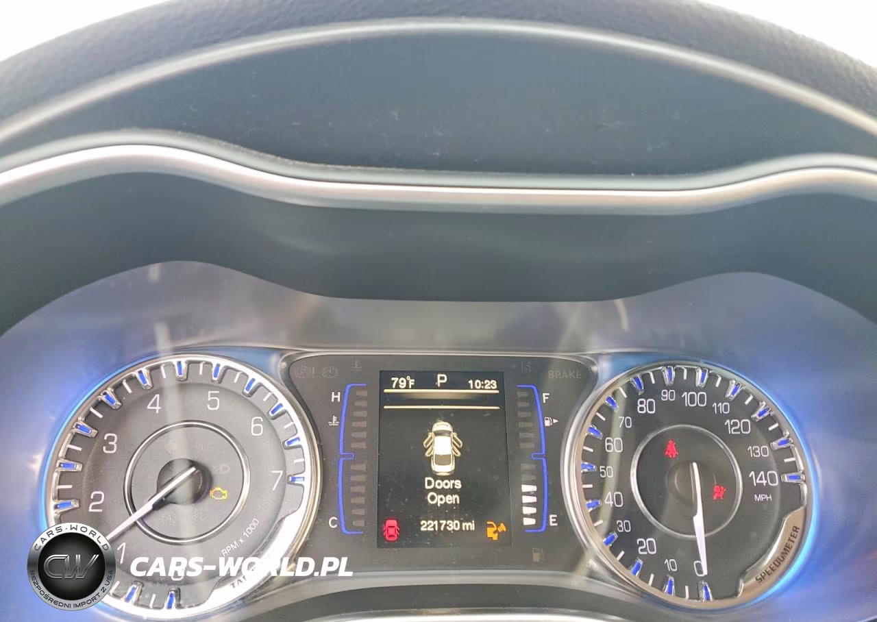2015 Chrysler 200 Limited VIN:1C3CCCAB9FN701531 - 9