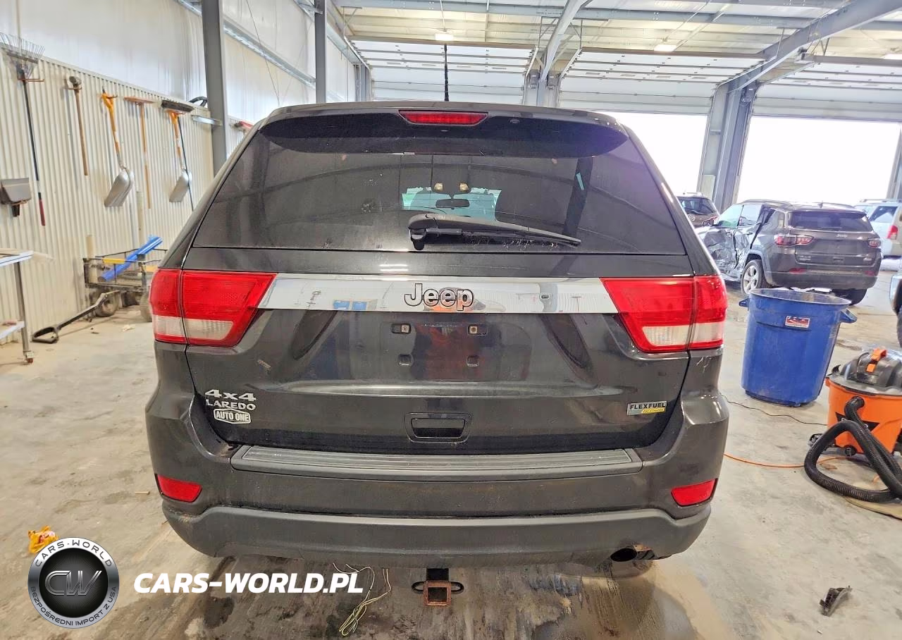 2011 Jeep Grand Cherokee Laredo VIN:1J4RR4GG1BC566879 - 6