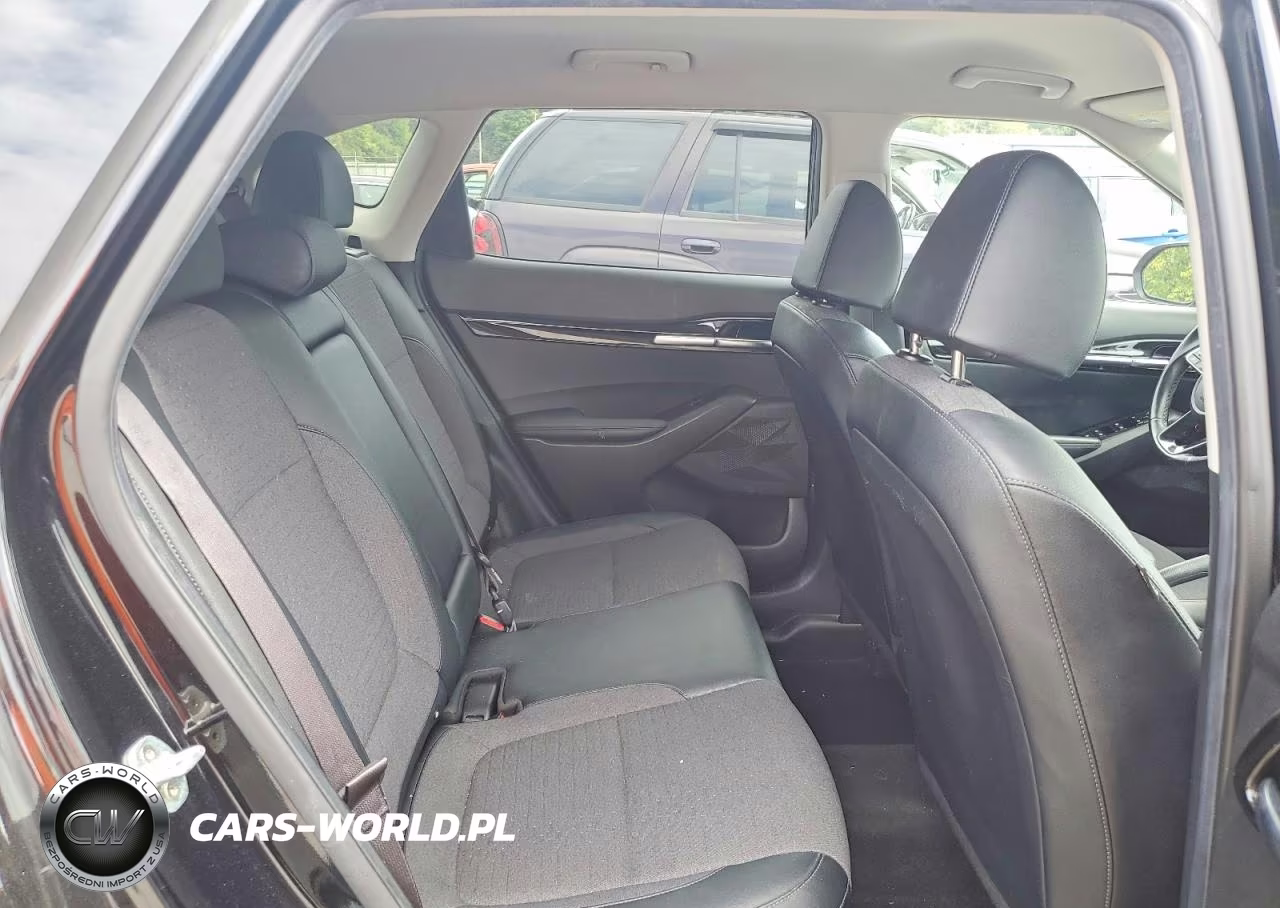 2021 Kia Seltos VIN:KNDEU2AA9M7059770 - 11
