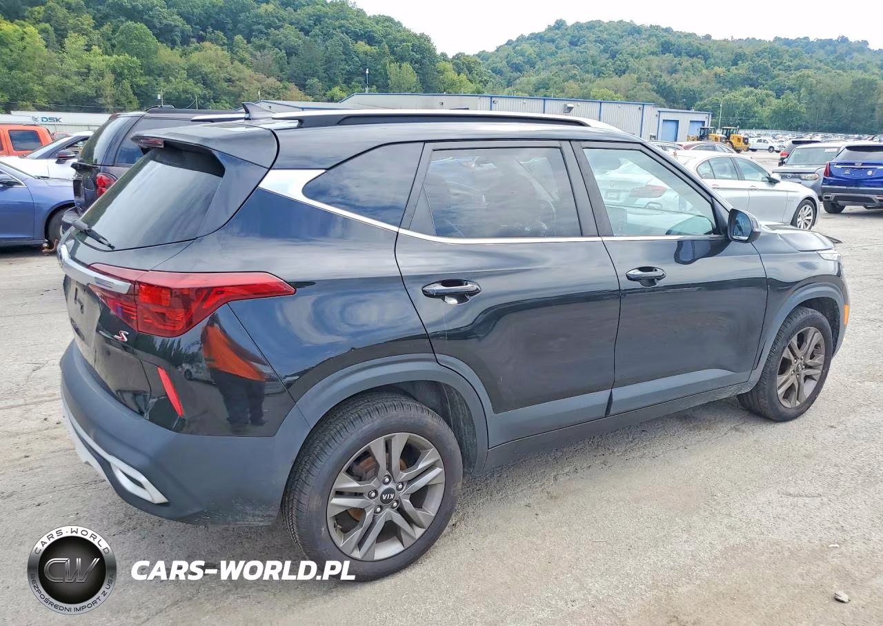 2021 Kia Seltos VIN:KNDEU2AA9M7059770 - 3