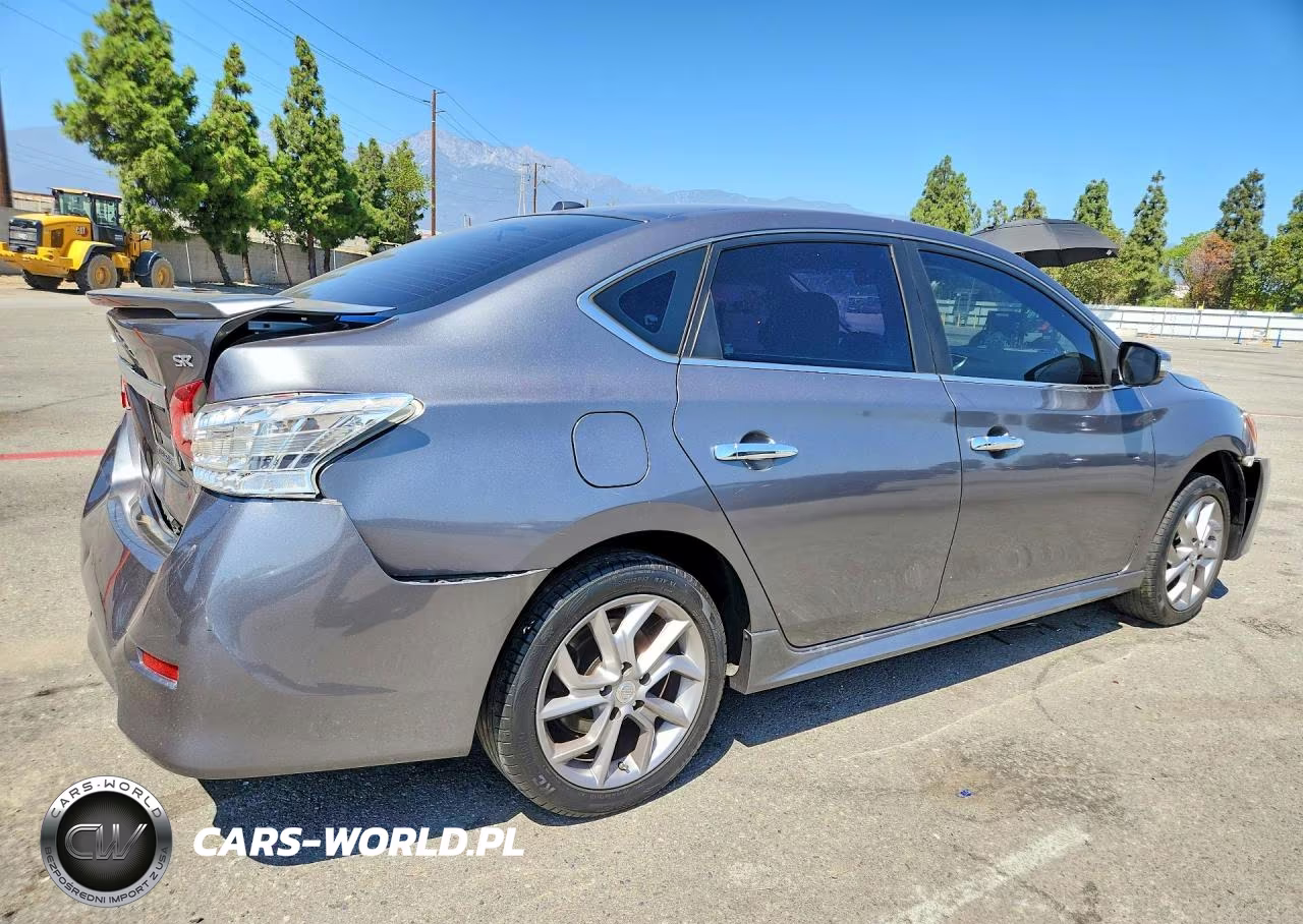 2015 Nissan Sentra Sr VIN:3N1AB7AP6FY307872 - 3