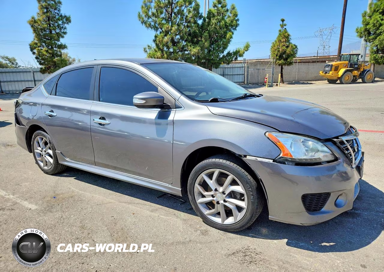 2015 Nissan Sentra Sr VIN:3N1AB7AP6FY307872 - 4