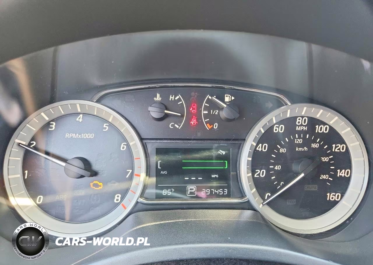 2015 Nissan Sentra Sr VIN:3N1AB7AP6FY307872 - 9