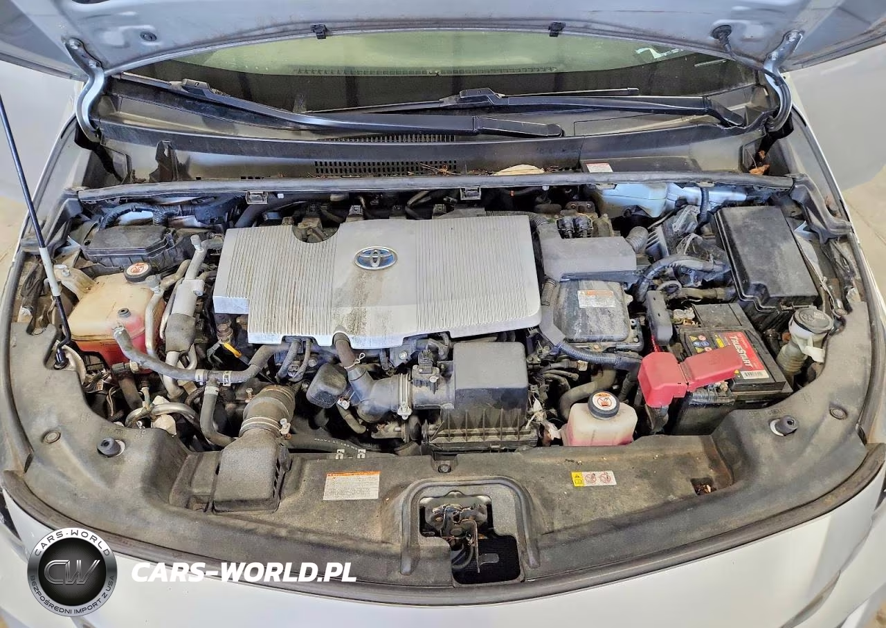 2018 Toyota Prius Prime Plus VIN:JTDKARFP9J3100564 - 11