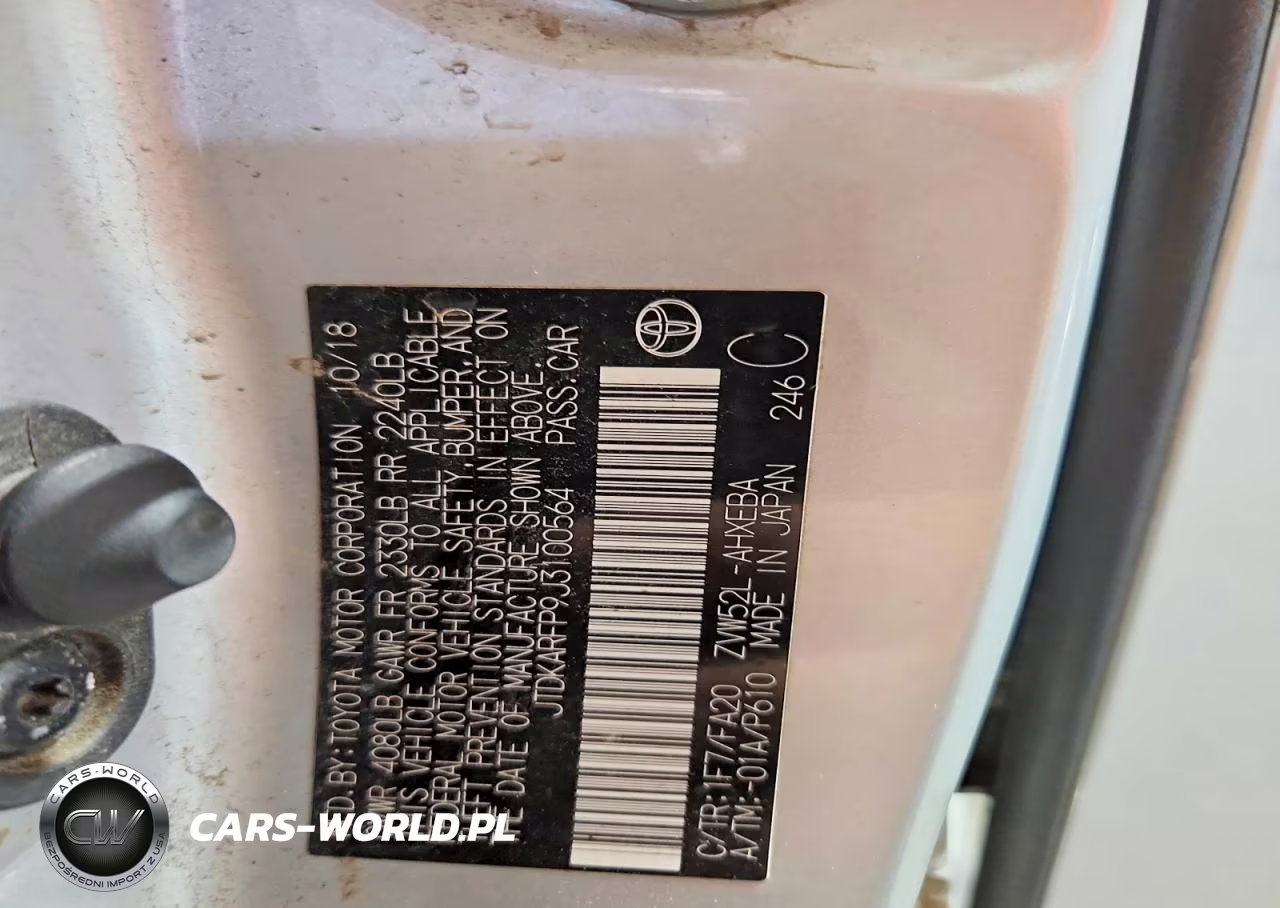 2018 Toyota Prius Prime Plus VIN:JTDKARFP9J3100564 - 12