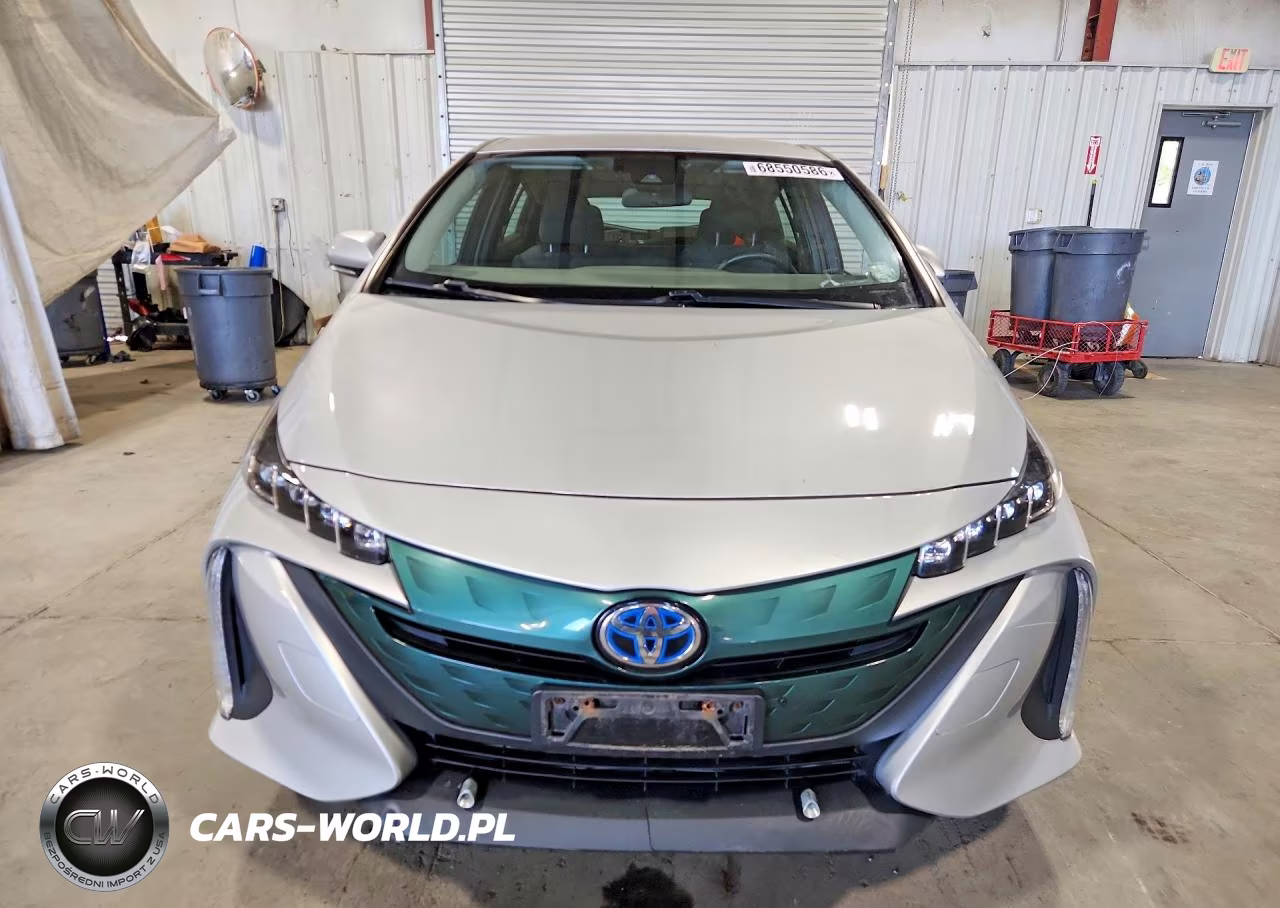 2018 Toyota Prius Prime Plus VIN:JTDKARFP9J3100564 - 5