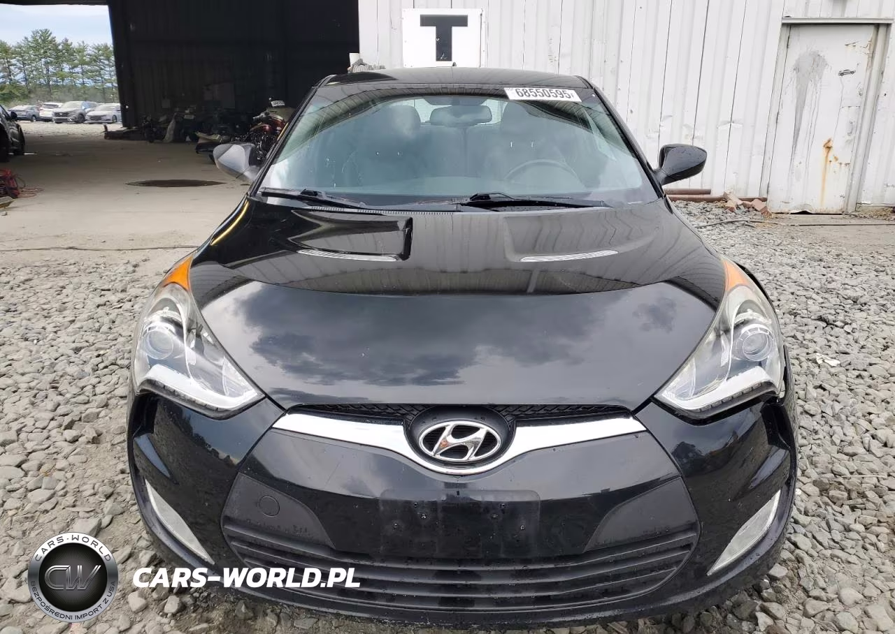 2015 Hyundai Veloster VIN:KMHTC6AD0FU218428 - 5