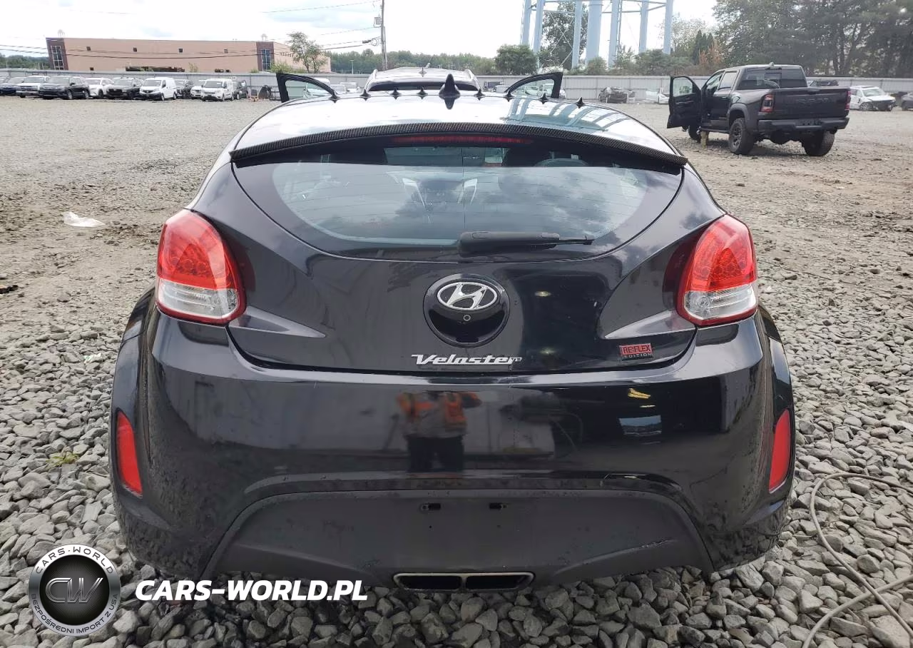 2015 Hyundai Veloster VIN:KMHTC6AD0FU218428 - 6