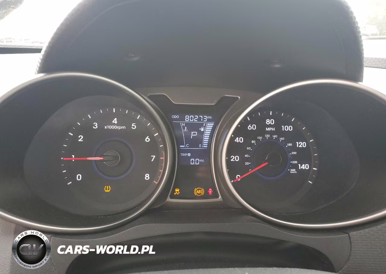 2015 Hyundai Veloster VIN:KMHTC6AD0FU218428 - 9