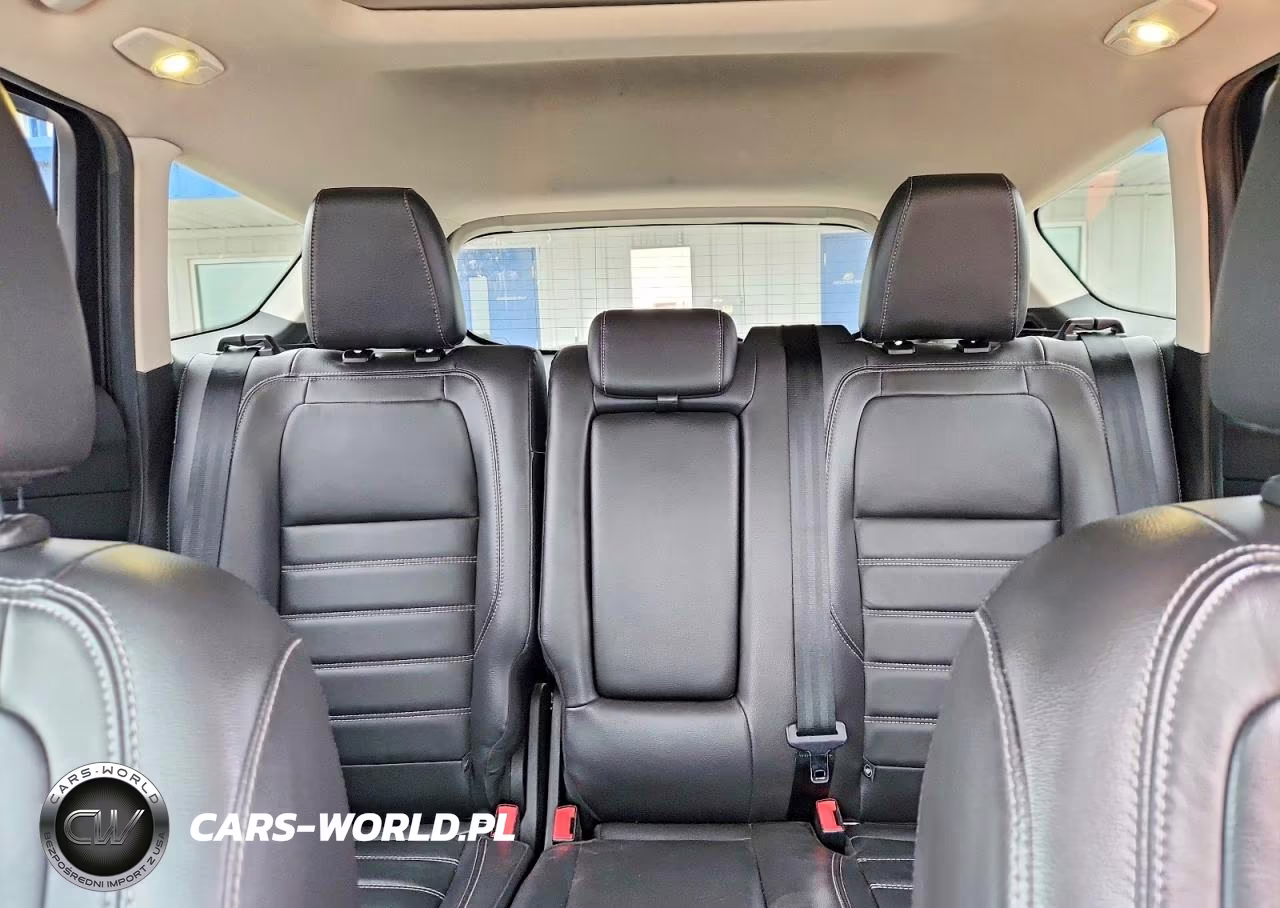 2017 Ford Escape Titanium VIN:1FMCU9J94HUA90157 - 10