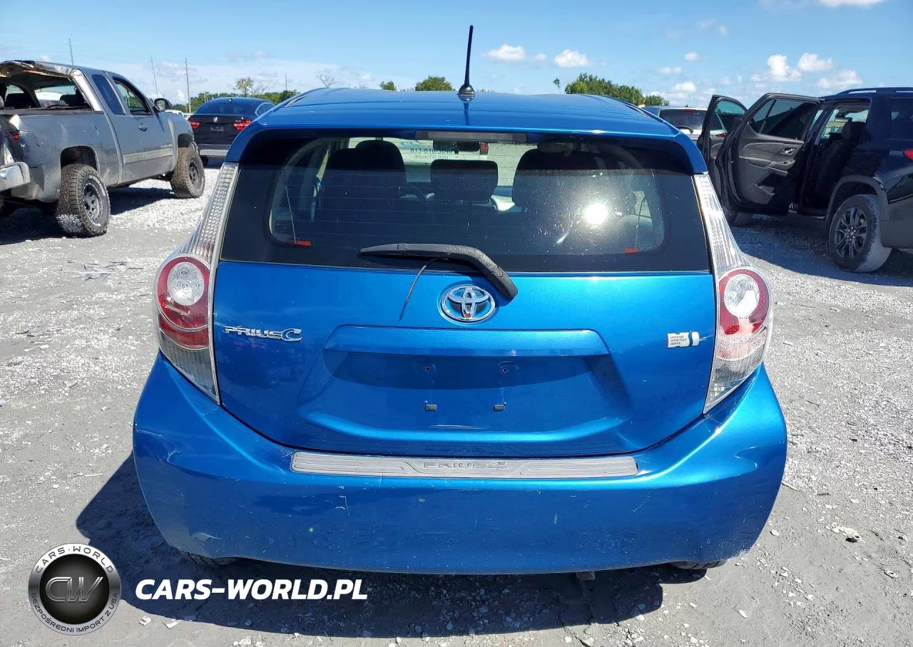 2012 Toyota Prius C Two VIN:JTDKDTB30C1509218 - 6