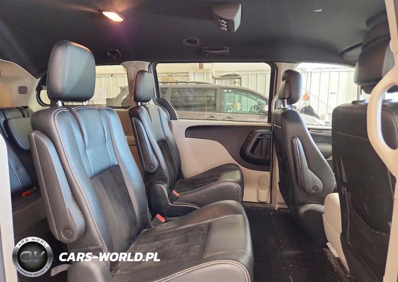 2018 Dodge Grand Caravan Sxt VIN:2C4RDGCG5JR135009 - 11