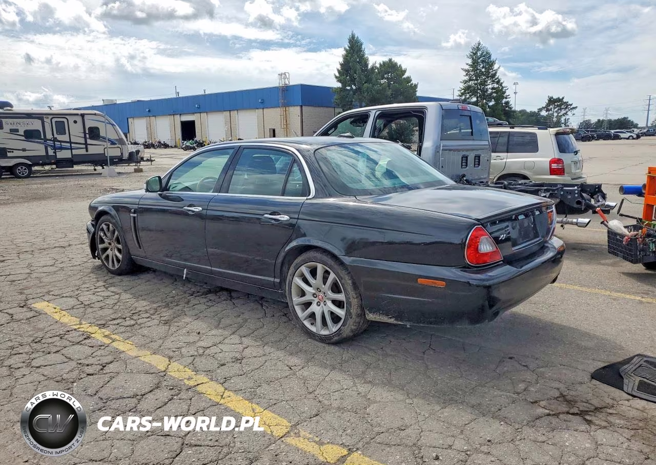 2008 Jaguar Xj VIN:SAJWA71B38SH28349 - 2