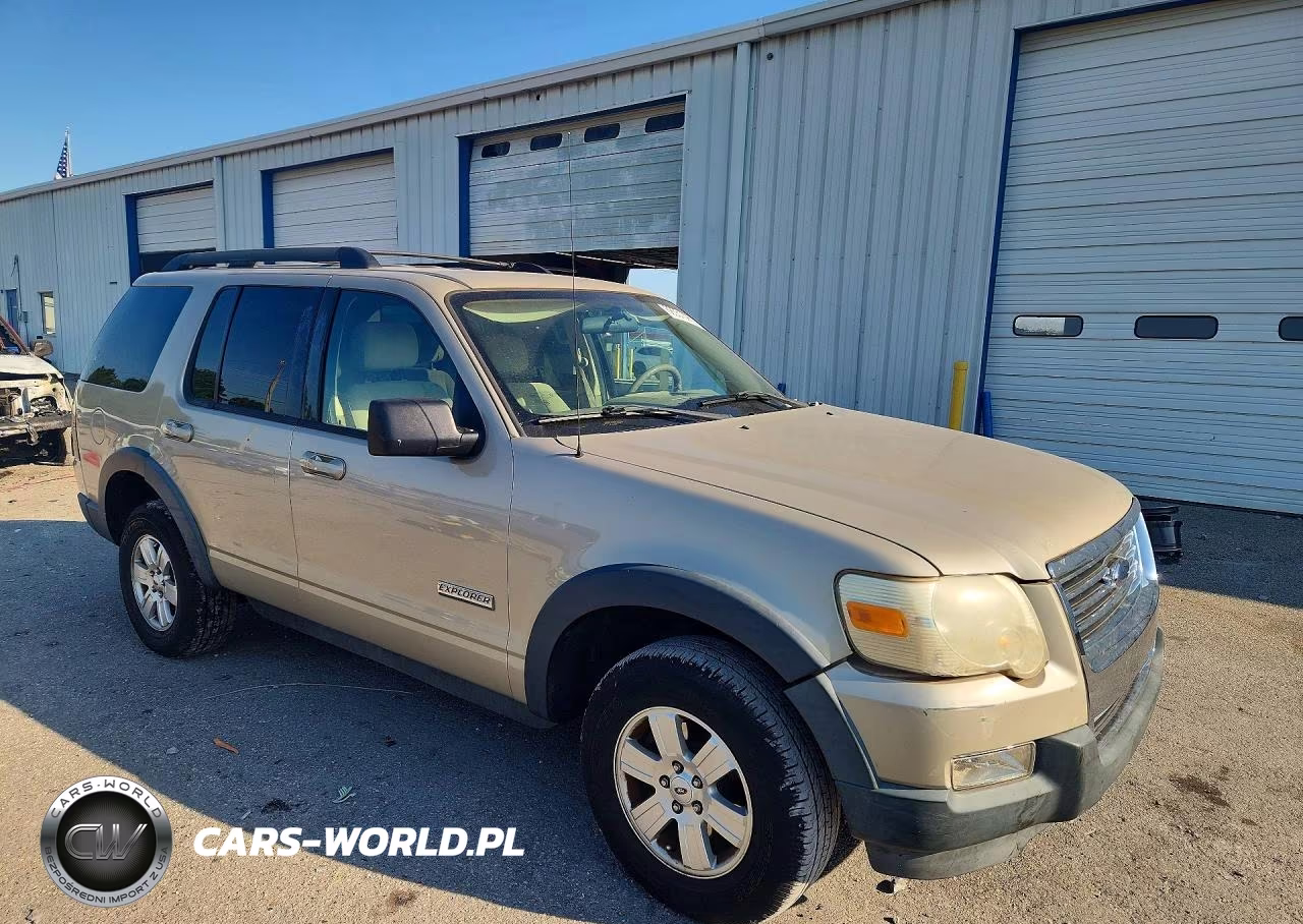 2007 Ford Explorer Xlt VIN:1FMEU63E87UA33749 - 4