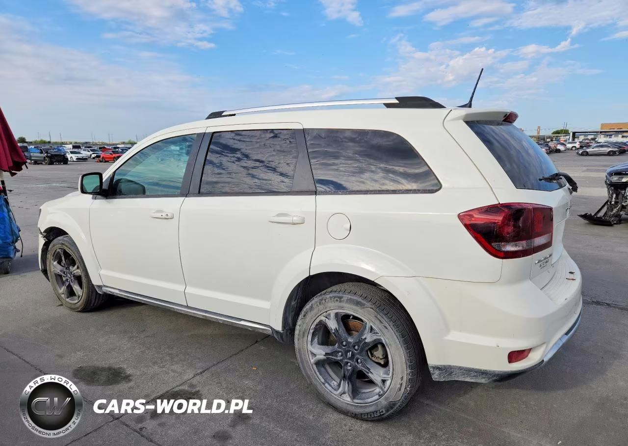 2019 Dodge Journey Crossroad VIN:3C4PDCGGXKT716711 - 2