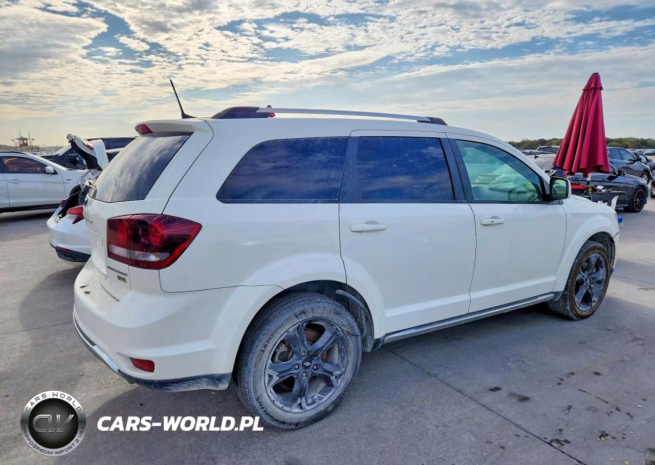 2019 Dodge Journey Crossroad VIN:3C4PDCGGXKT716711 - 3