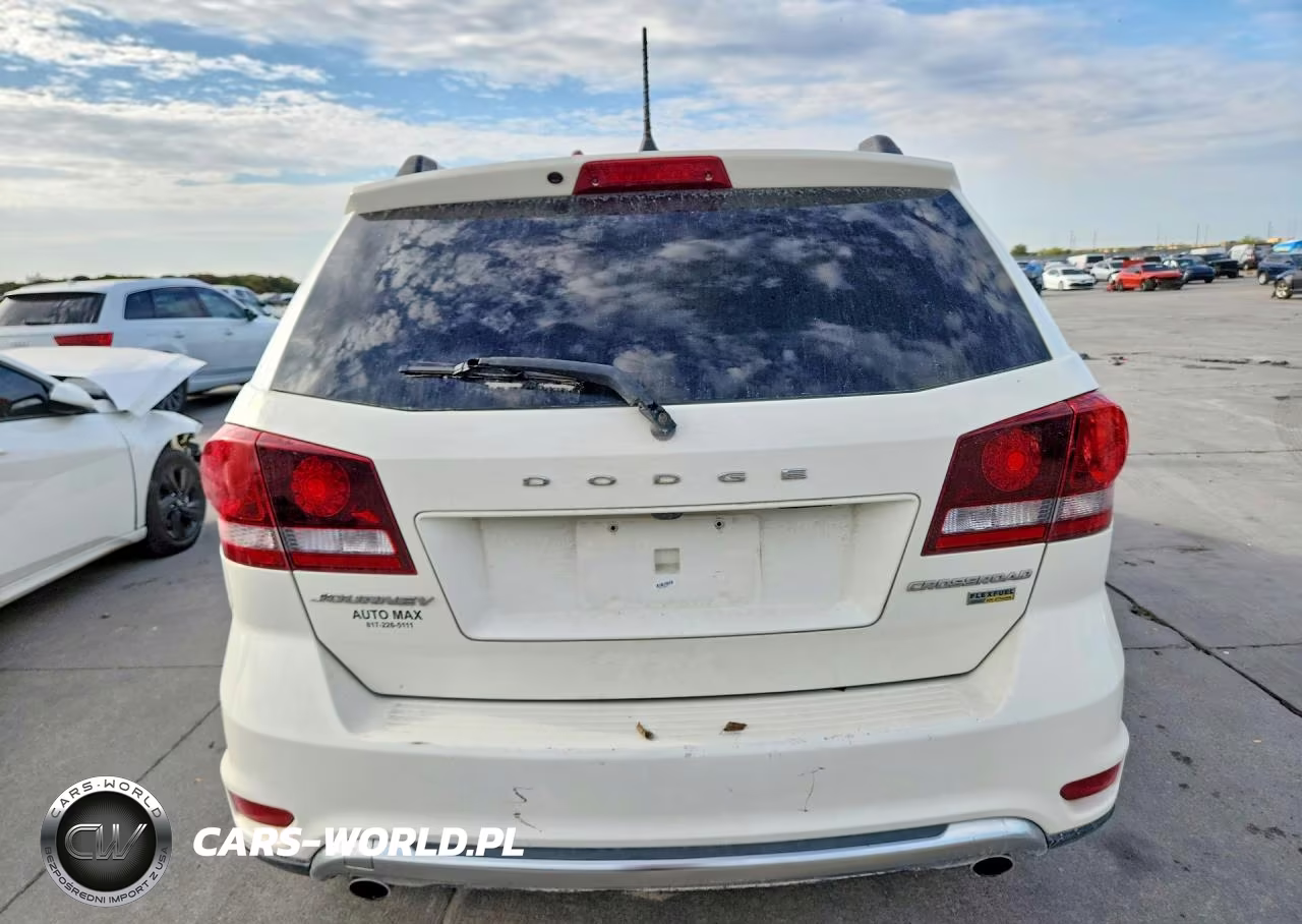 2019 Dodge Journey Crossroad VIN:3C4PDCGGXKT716711 - 6