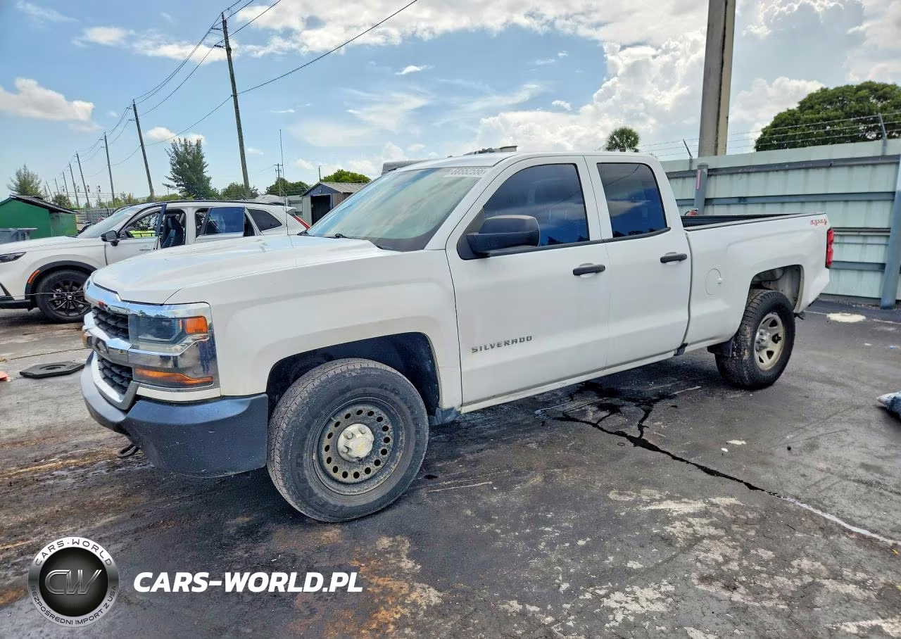 2018 Chevrolet Silverado K1500 – zdjęcie 1 z 12