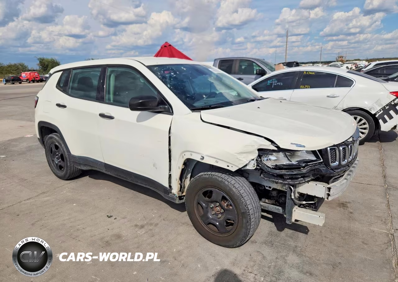 2017 Jeep Compass Sport VIN:3C4NJCAB9HT661111 - 4