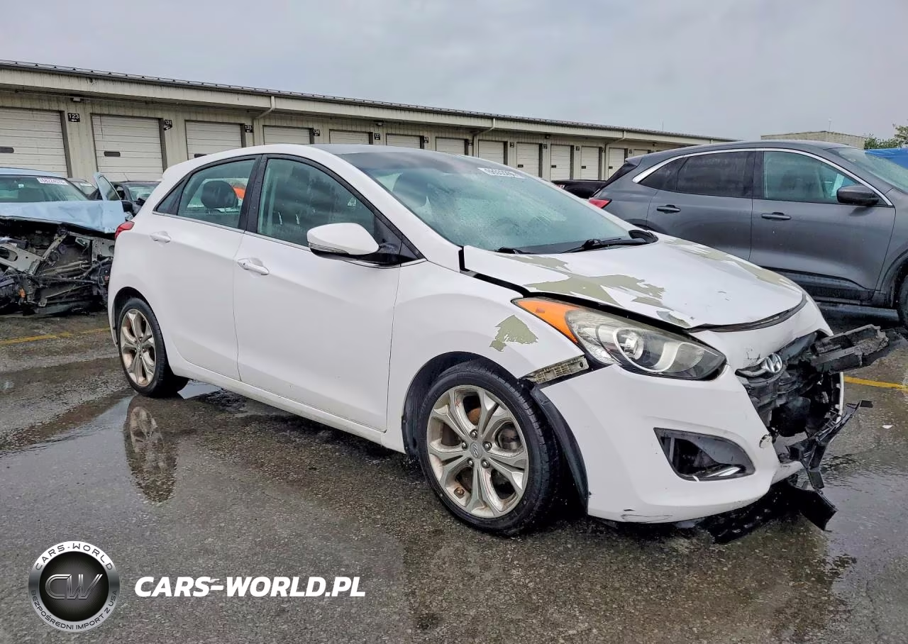 2013 Hyundai Elantra Gt Base VIN:KMHD35LE0DU153615 - 4