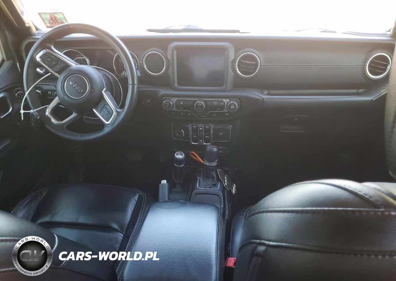 2018 Jeep Wrangler Unlimited Sahara VIN:1C4HJXEG0JW125478 - 8