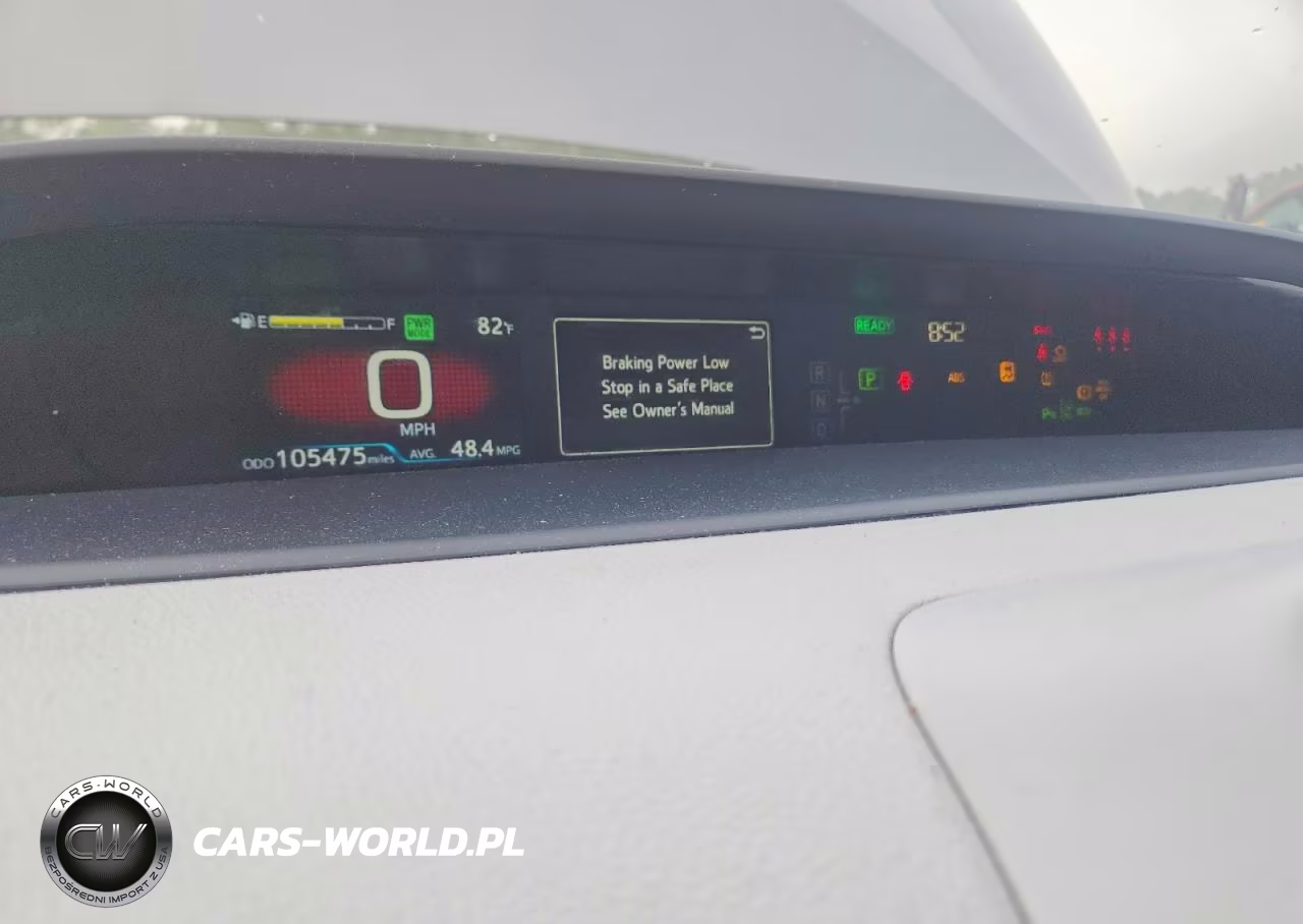2021 Toyota Prius Le VIN:JTDKAMFU3M3138918 - 10