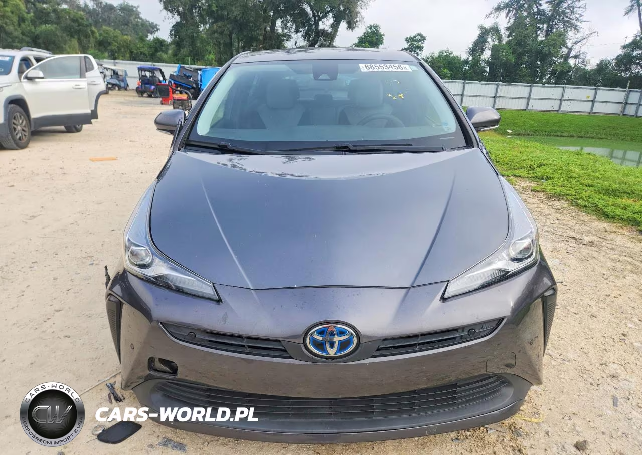 2021 Toyota Prius Le VIN:JTDKAMFU3M3138918 - 5