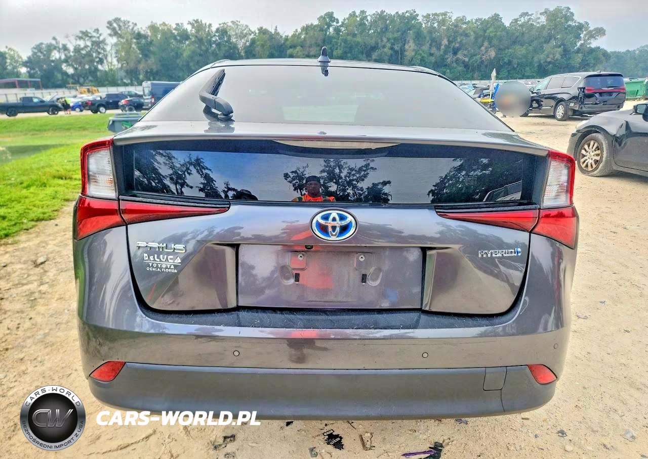 2021 Toyota Prius Le VIN:JTDKAMFU3M3138918 - 7