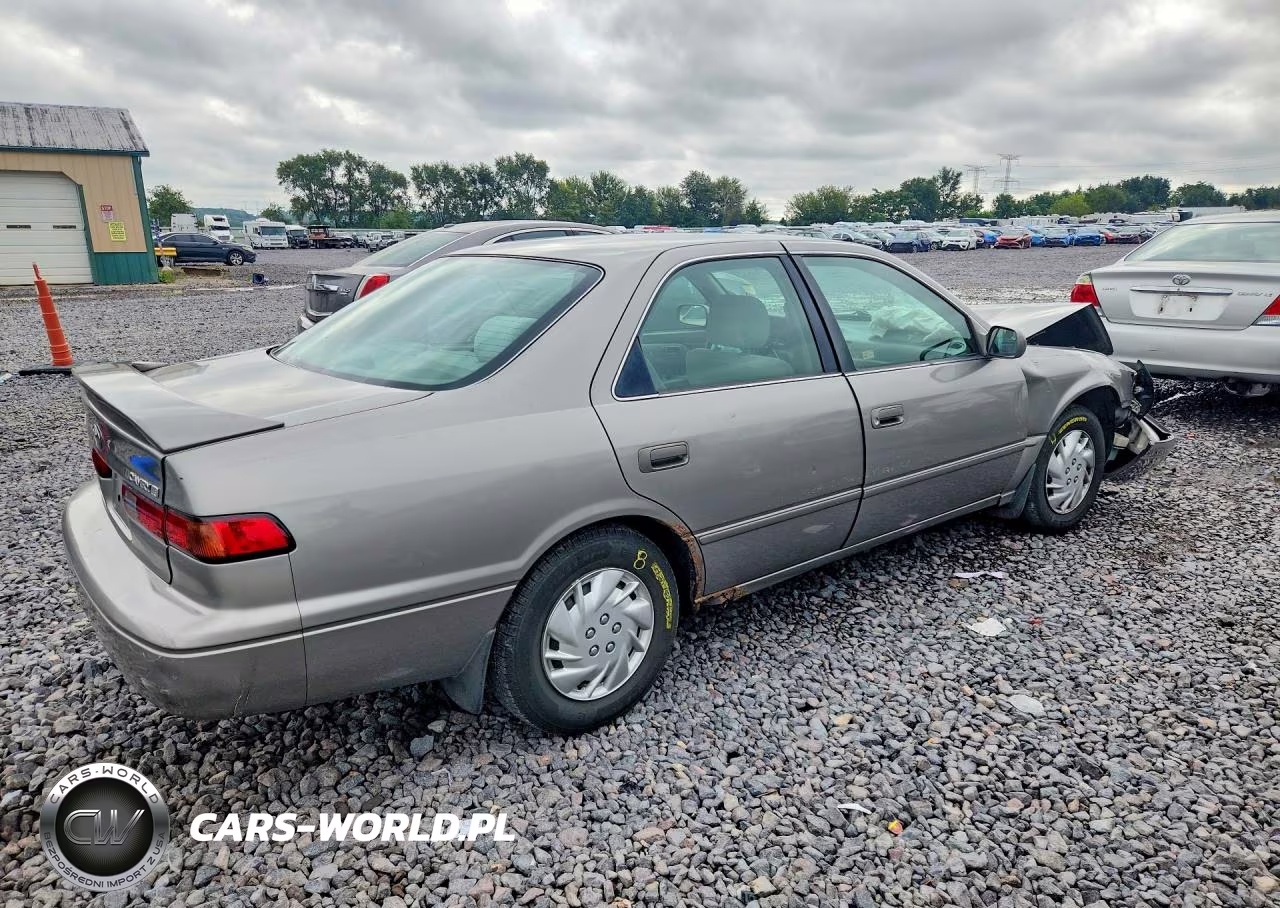 1998 Toyota Camry Le VIN:4T1BG22K0WU310659 - 3