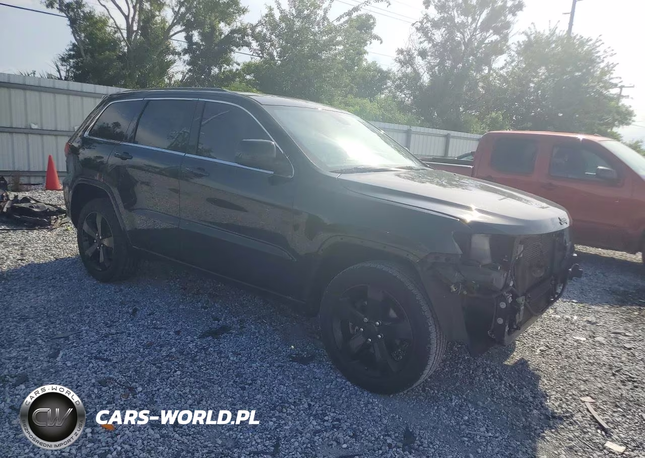 2015 Jeep Grand Cherokee Laredo VIN:1C4RJFAG4FC196163 - 4