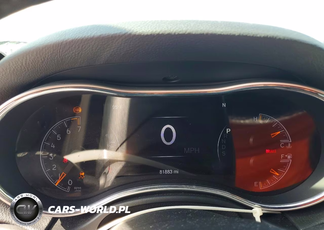 2015 Jeep Grand Cherokee Laredo VIN:1C4RJFAG4FC196163 - 9