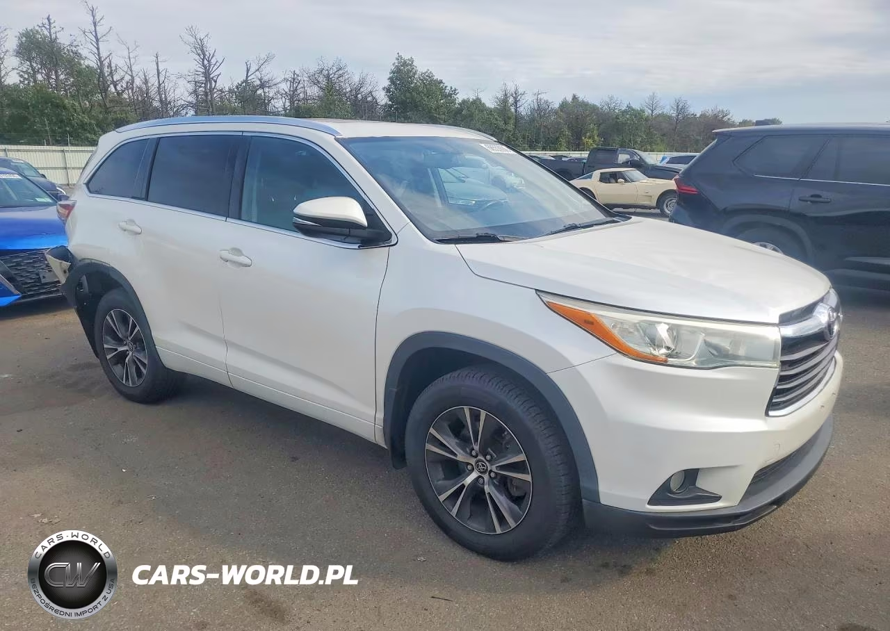2016 Toyota Highlander Xle VIN:5TDJKRFHXGS318151 - 4