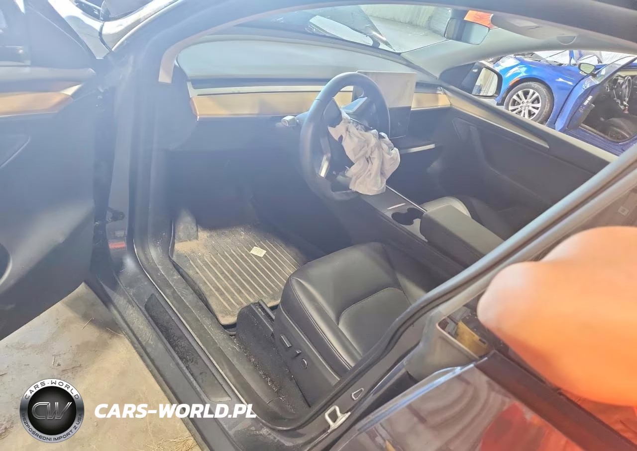2022 Tesla Model Y VIN:7SAYGDEE1NA017196 - 8