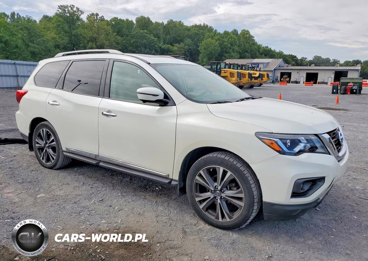 2017 Nissan Pathfinder Platinum VIN:5N1DR2MM9HC907108 - 4