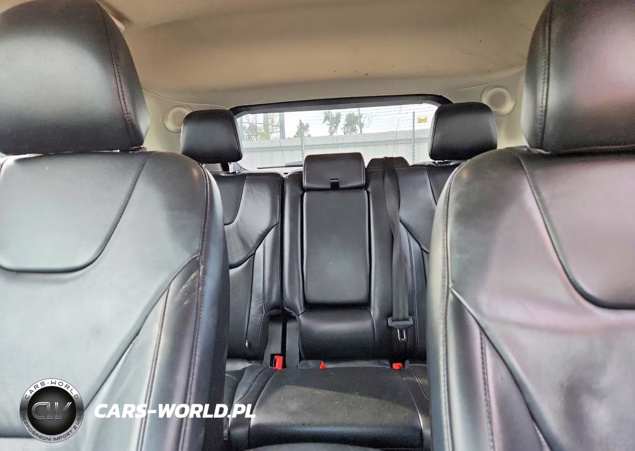 2019 Ford Edge Titanium VIN:2FMPK4K94KBC64489 - 10