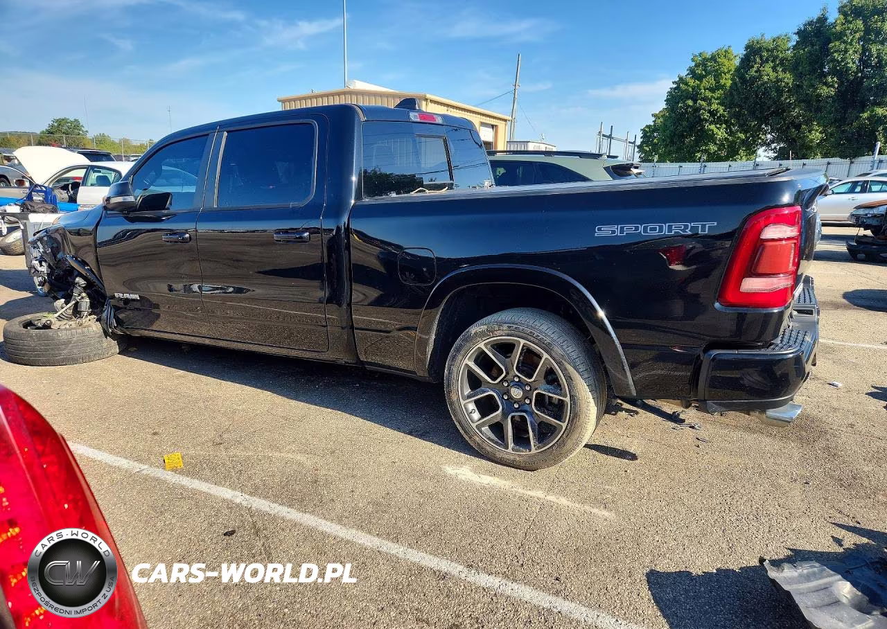 2020 Ram 1500 Laramie VIN:1C6SRFRT8LN417220 - 2